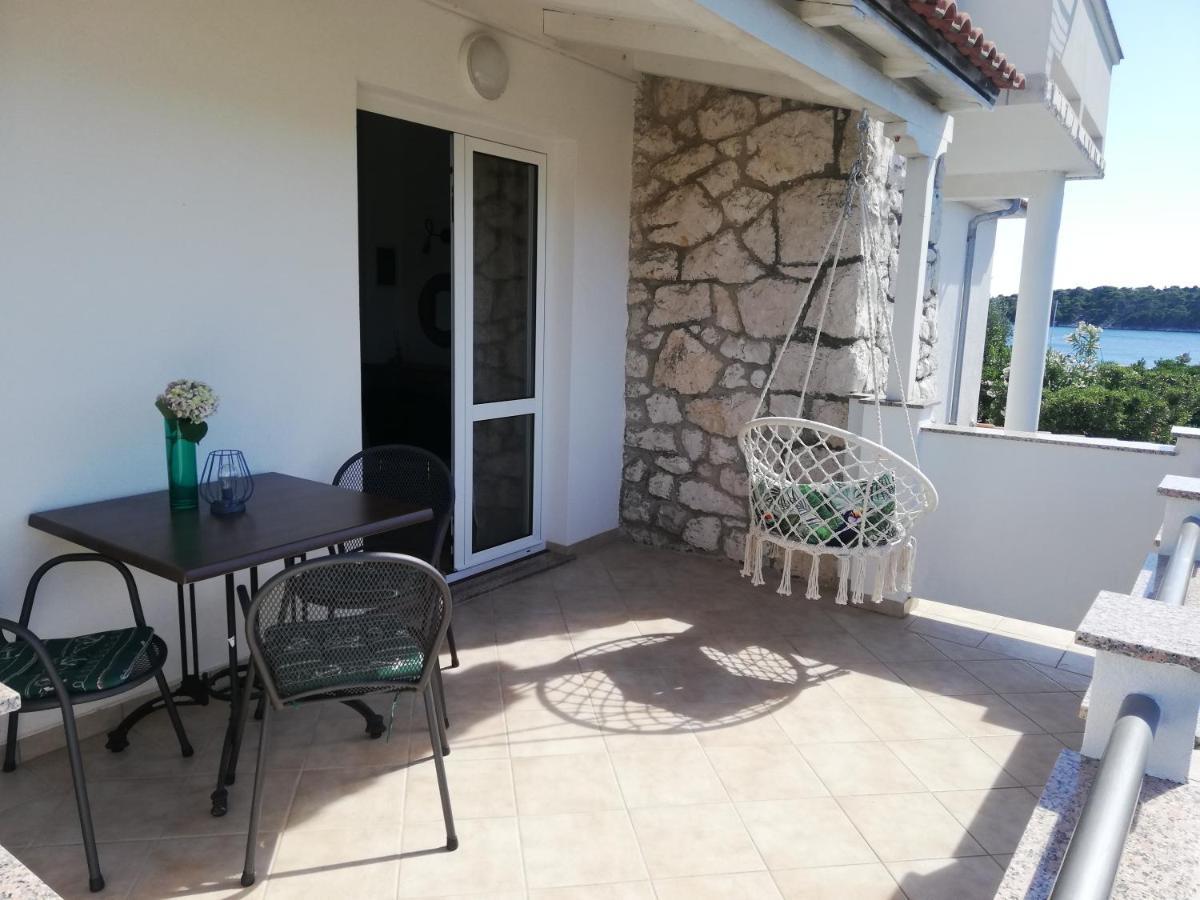 Riviera Rooms And Apartments Palit Exterior foto