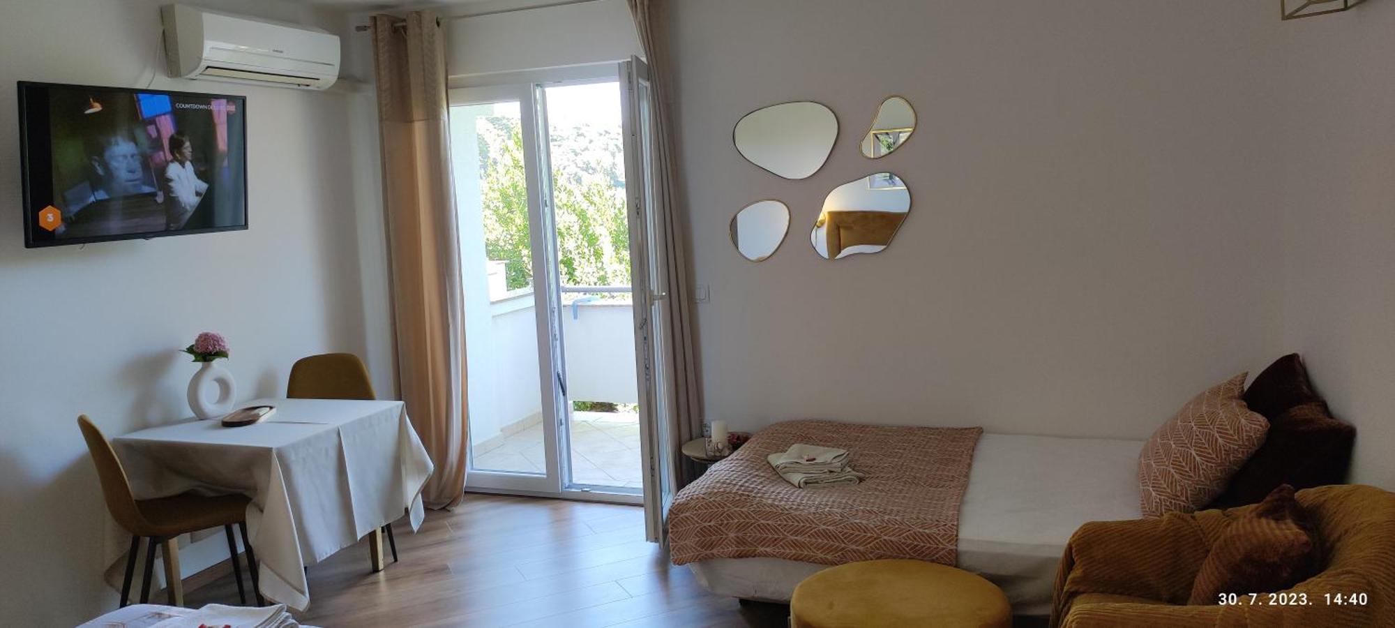 Riviera Rooms And Apartments Palit Exterior foto
