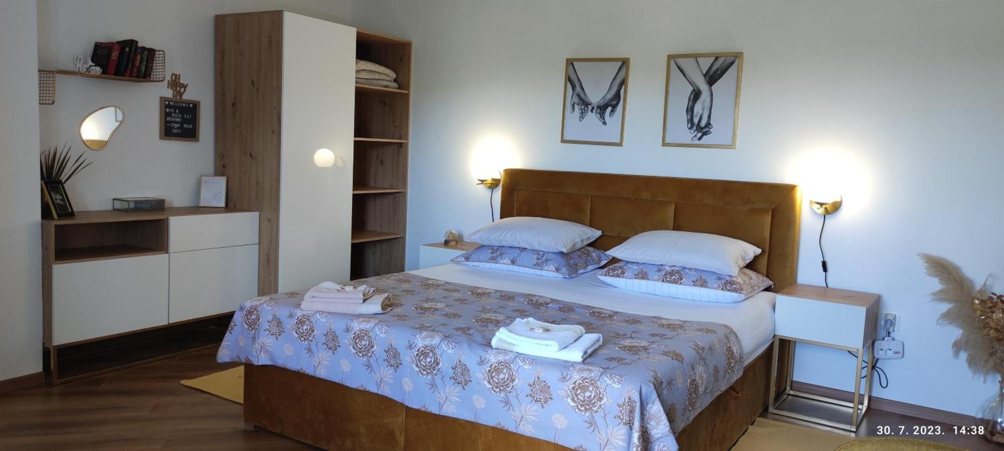 Riviera Rooms And Apartments Palit Exterior foto