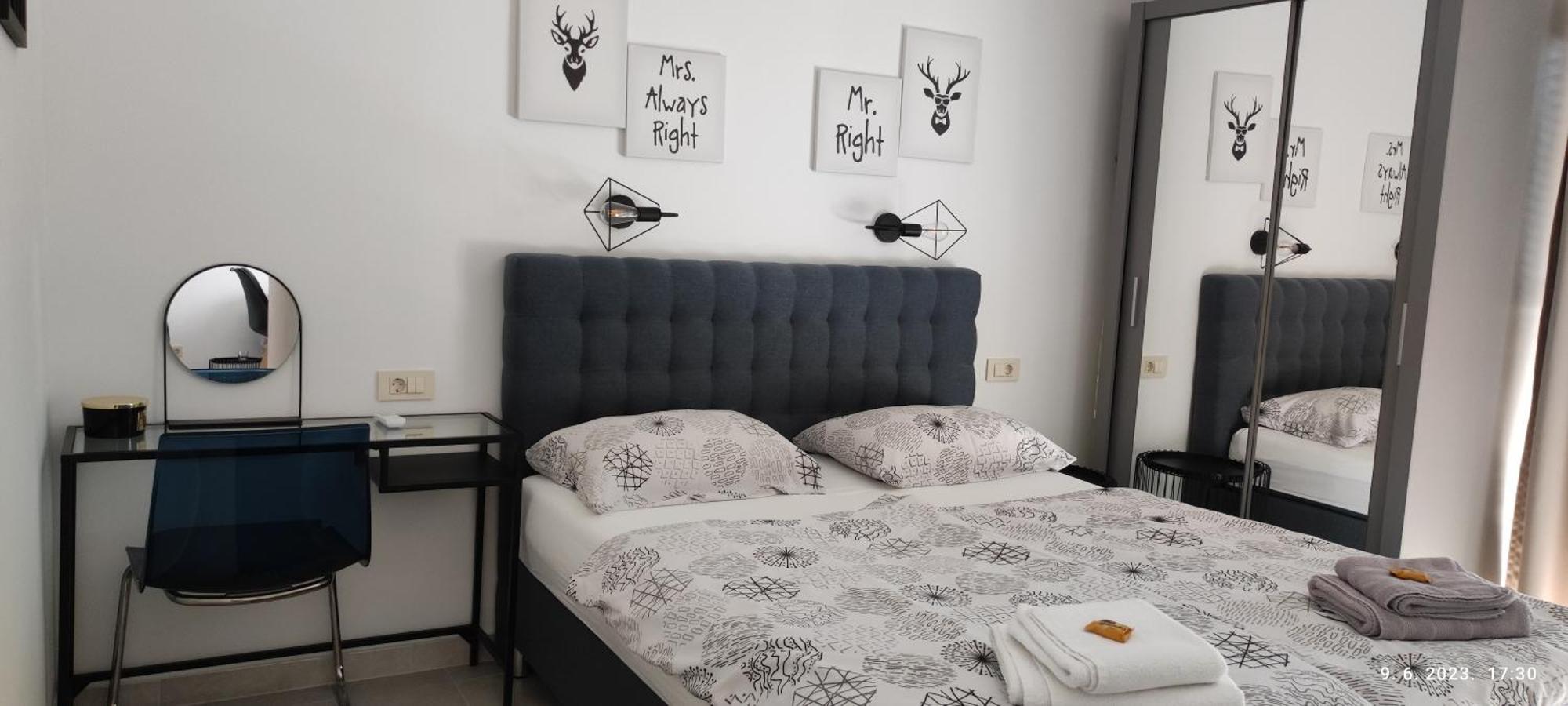 Riviera Rooms And Apartments Palit Exterior foto